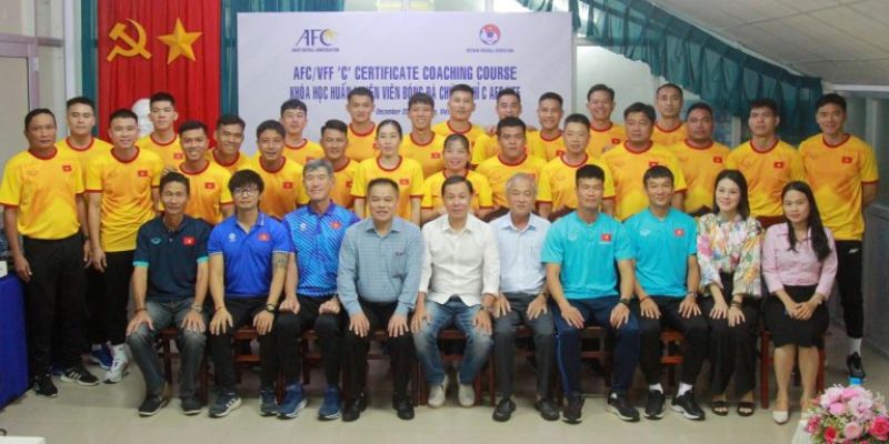 học hlv bóng đá